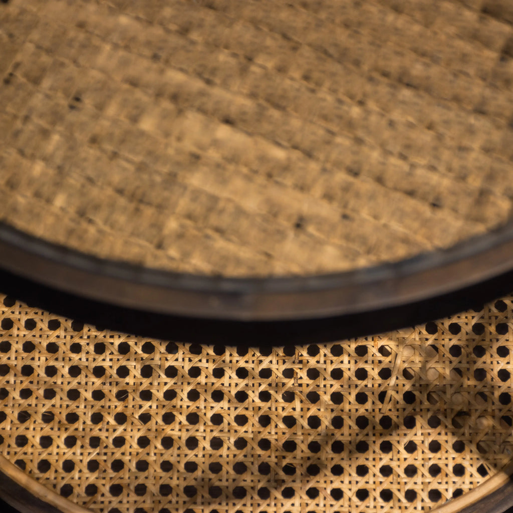 MESA LATERAL DE MADERA, VIDRIO Y RATTAN