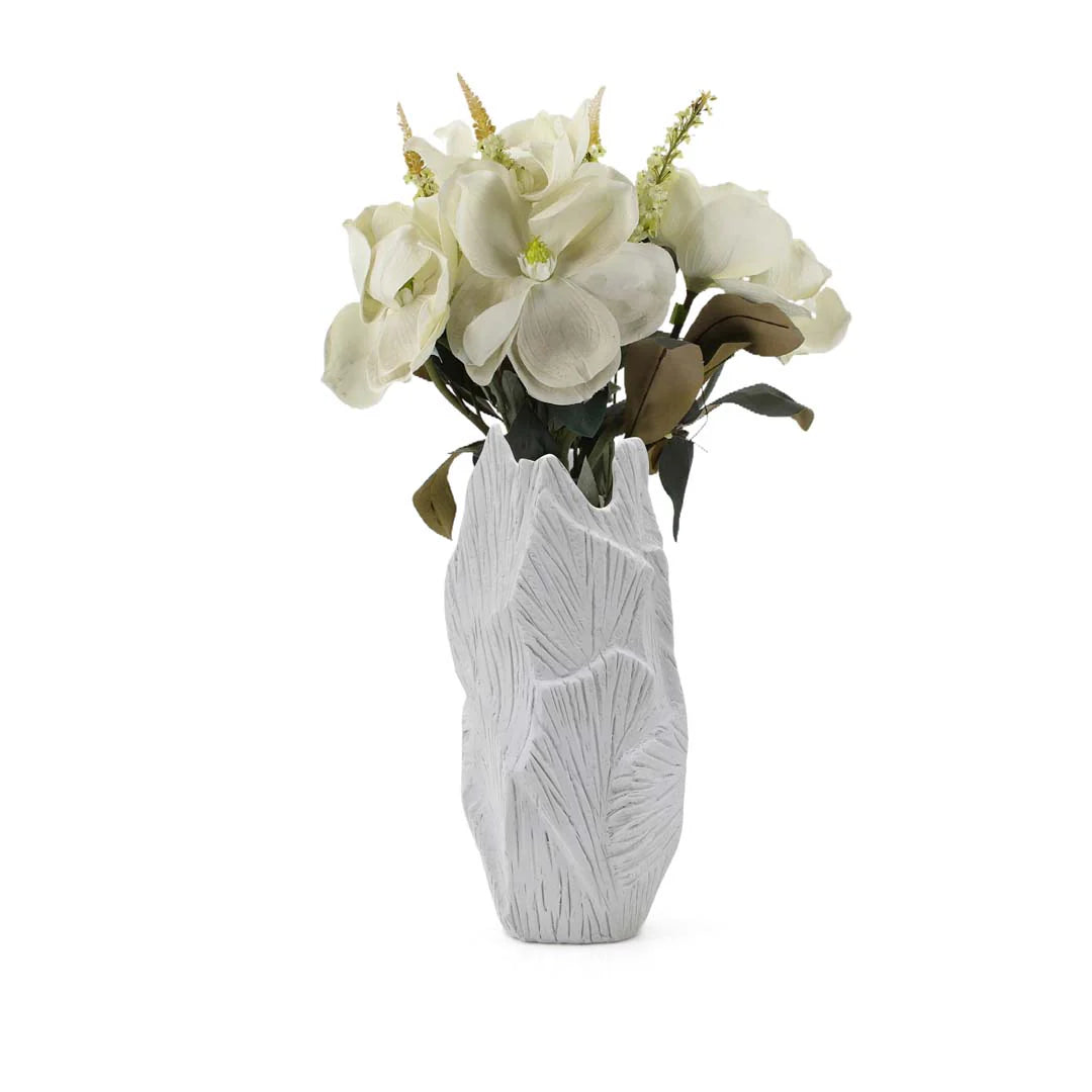 FLORERO GREYS DE RESINA CON TEXTURA EN ACABADO BLANCO